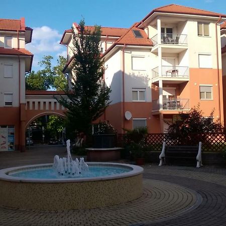 Samuci Apartman Hajduszoboszlo Exterior photo