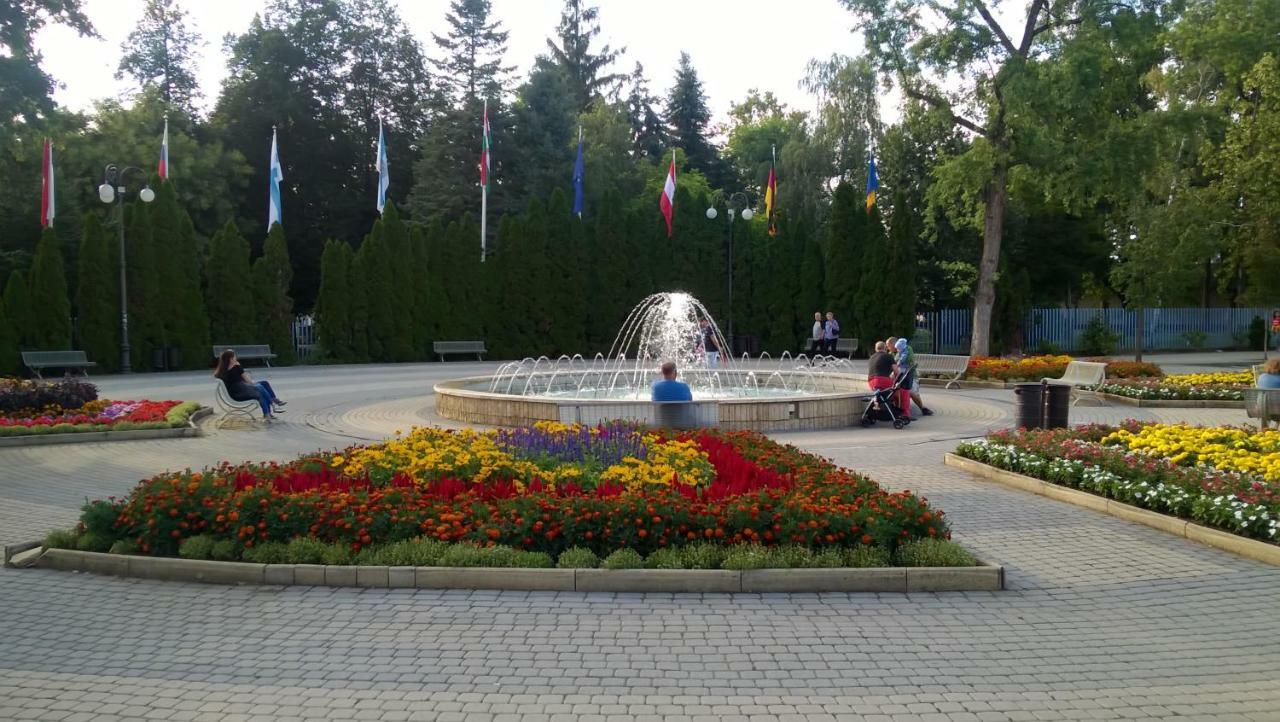 Samuci Apartman Hajduszoboszlo Exterior photo